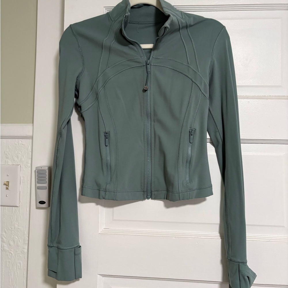 LULULEMON DEFINE CROP